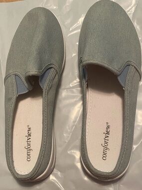 Comfortview Camellia Denim Fabric Upper Sneaker - Light Blue Size 11WW
